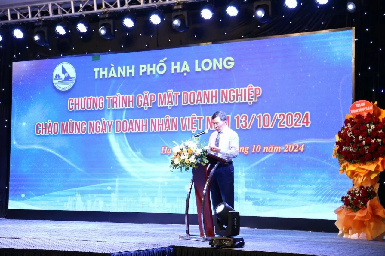 Thành phố Hạ Long biểu dương lực lượng nòng cốt của nền kinh tế nhân ngày Doanh nhân Việt Nam