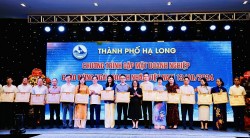 Doanh nhân, doanh nghiệp - lực lượng nòng cốt trong phát triển kinh tế - xã hội TP. Hạ Long