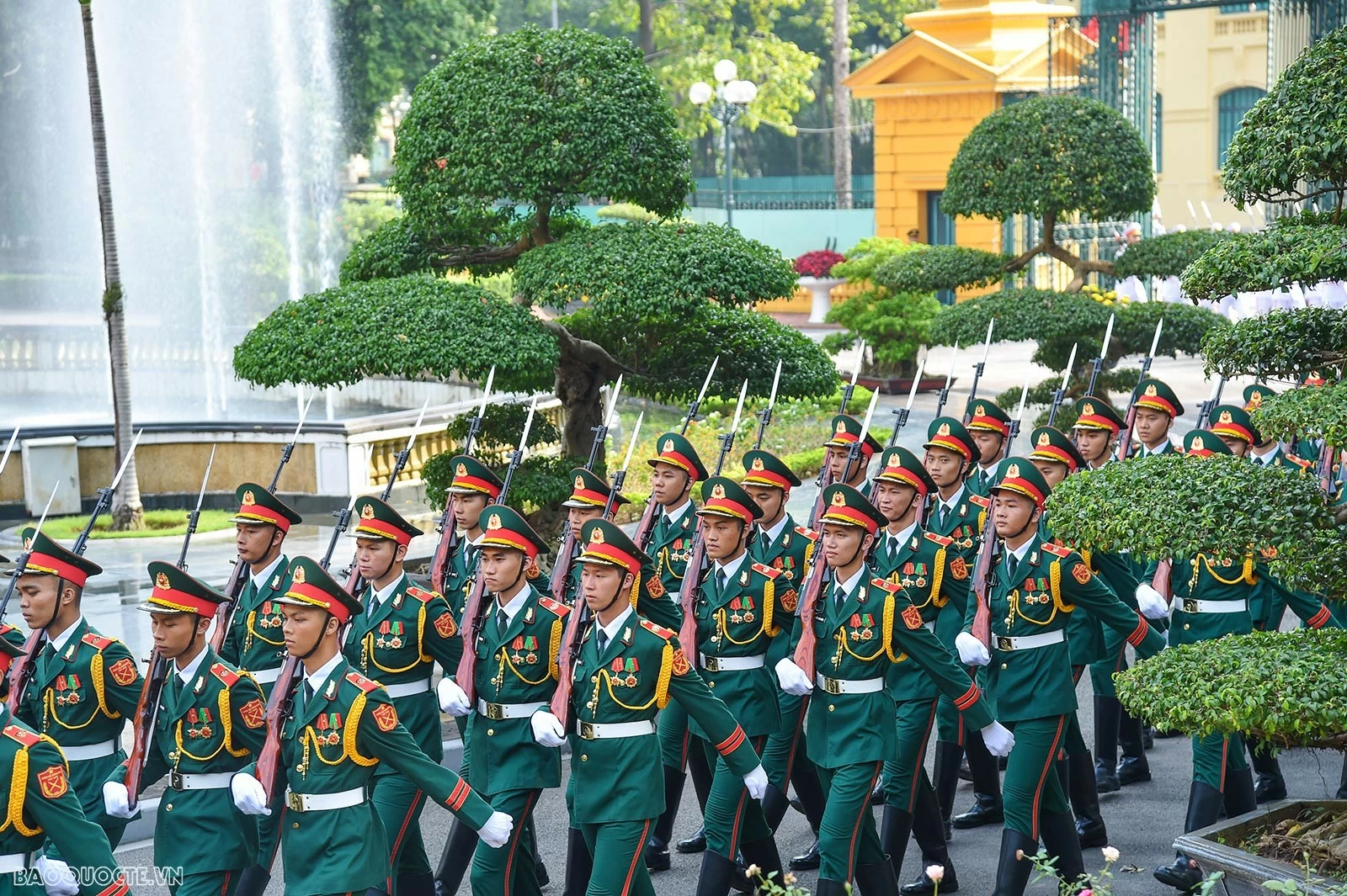 Thủ tướng Phạm Minh Chính chủ trì lễ đón chính thức Thủ tướng Trung Quốc Lý Cường