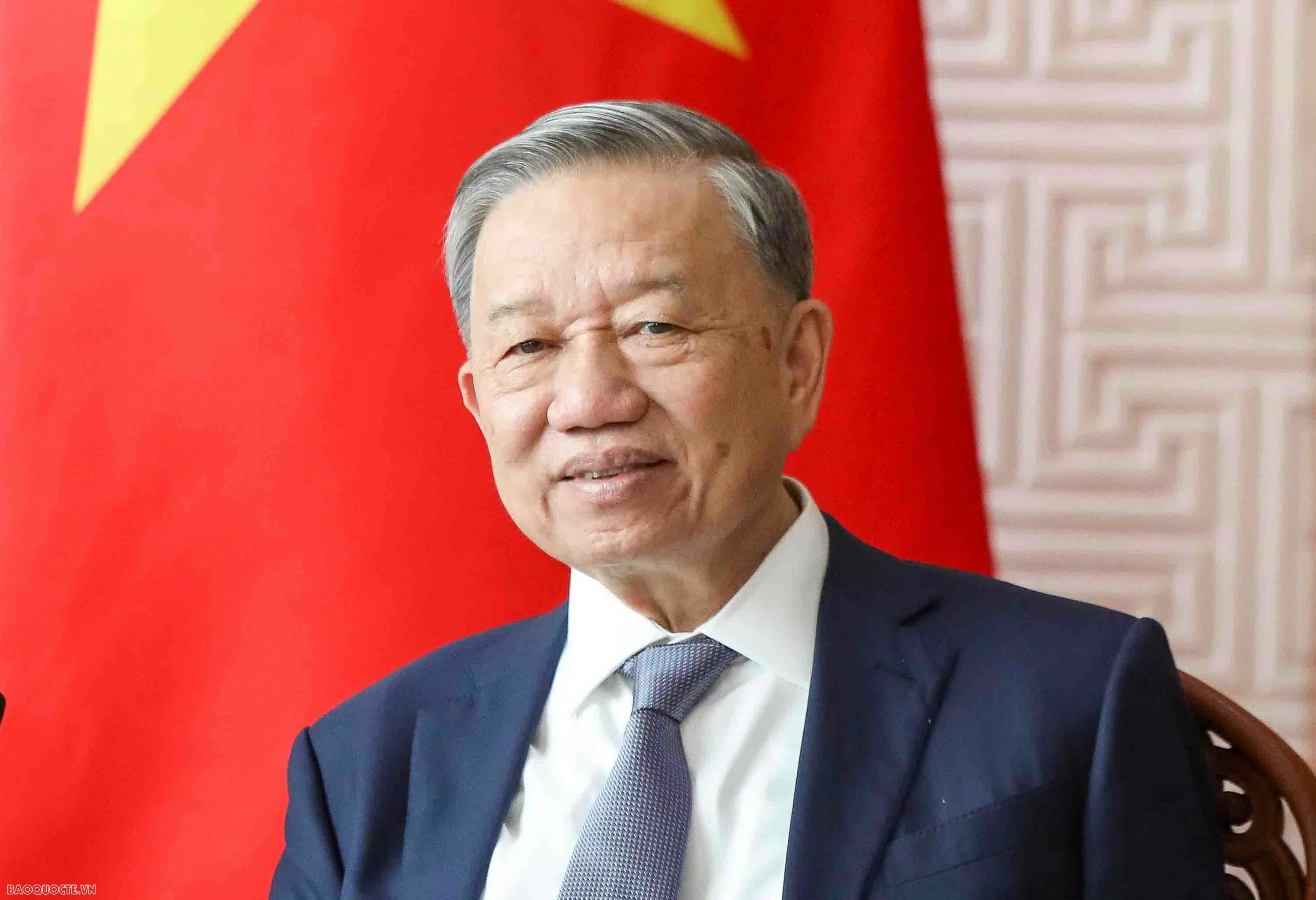 Thư của Tổng Bí thư, Chủ tịch nước gửi Hội thảo ‘Con người, quyền con người là trung tâm, mục tiêu, chủ thể và động lực phát triển đất nước’ Thư của Tổng Bí thư, Chủ tịch nước gửi Hội thảo ‘Con người, quyền con người là trung tâm, mục tiêu, chủ thể và động lực phát triển đất nước’