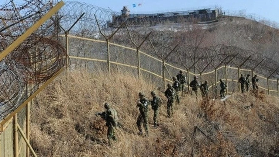 Bán đảo Triều Tiên liên tục 'tăng nhiệt', pháo binh Bình Nhưỡng gần biên giới với Seoul sẵn sàng khai hỏa