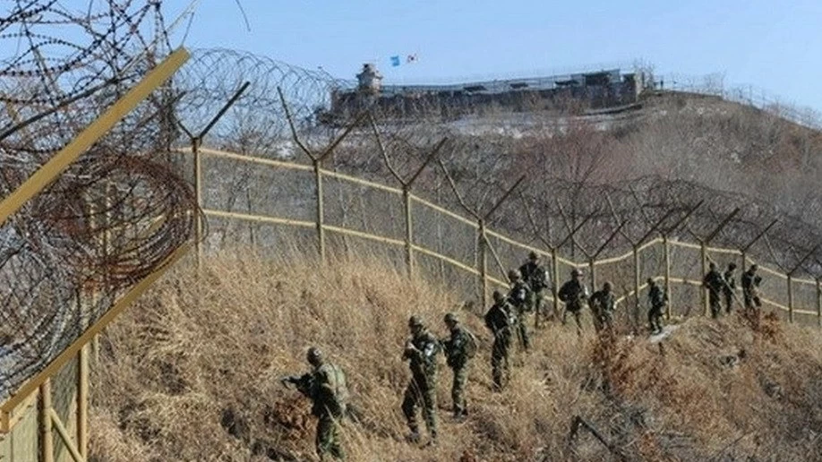 Bán đảo Triều Tiên liên tục 'tăng nhiệt', pháo binh Bình Nhưỡng gần biên giới với Seoul sẵn sàng khai hỏa