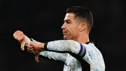 Đứt mạch ghi bàn, Ronaldo giận dỗi như trẻ con