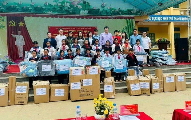 Hỗ trợ người dân tỉnh Yên Bái khắc phục sau bão Yagi Hỗ trợ người dân tỉnh Yên Bái khắc phục hậu quả bão số 3 (Yagi)