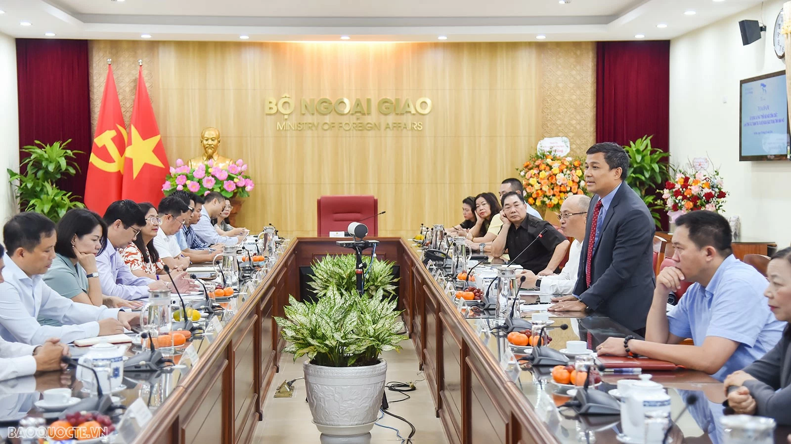 'Xây dựng và phát triển đội ngũ công chức làm công tác thanh tra tại Bộ Ngoại giao trong tình hình mới’ 'Xây dựng và phát triển đội ngũ công chức làm công tác thanh tra tại Bộ Ngoại giao trong tình hình mới’