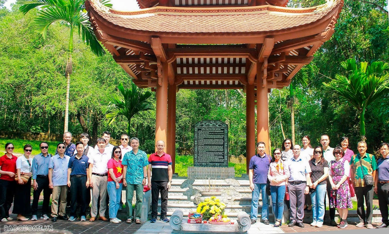 'Xây dựng và phát triển đội ngũ công chức làm công tác thanh tra tại Bộ Ngoại giao trong tình hình mới’