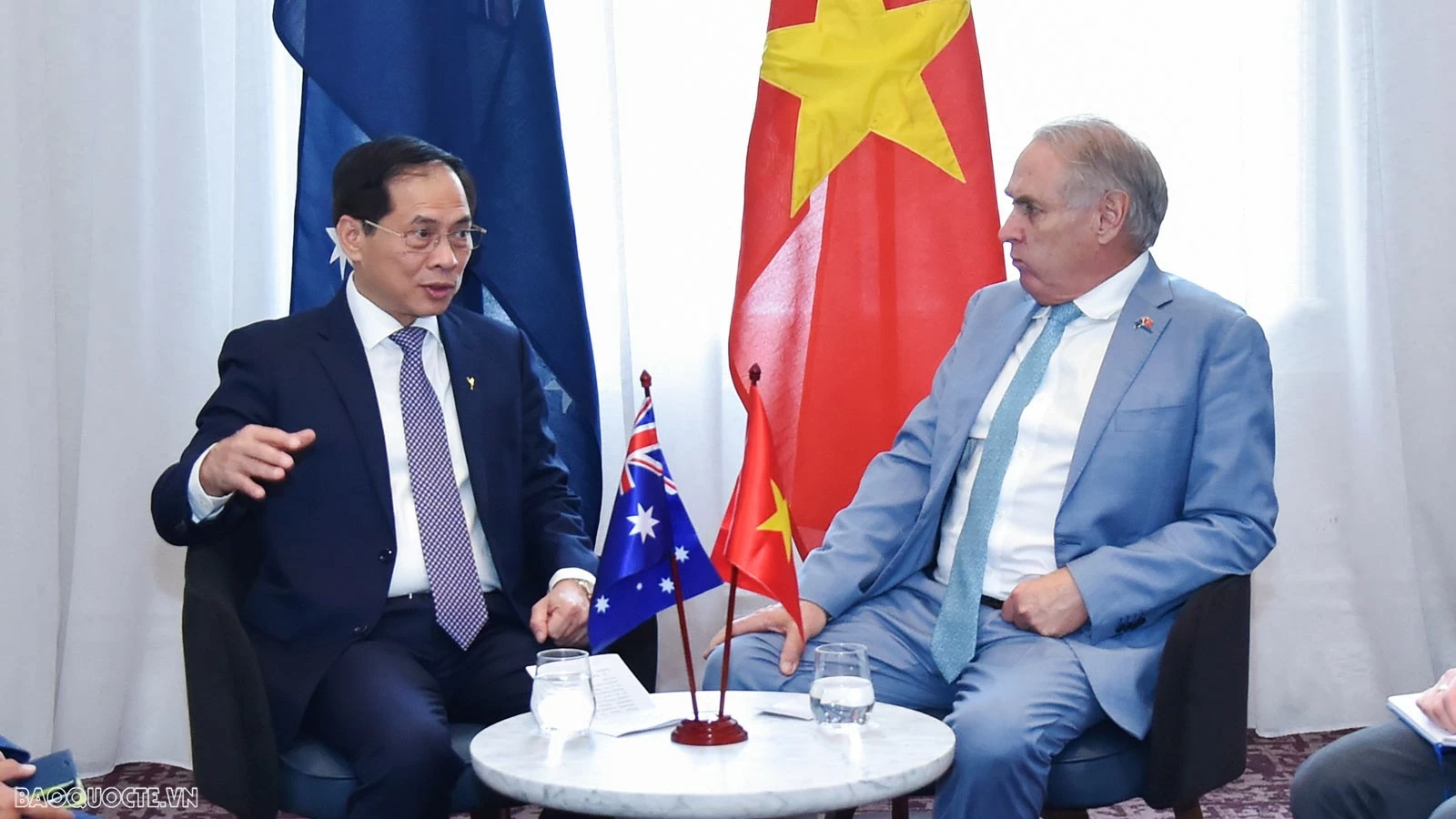 Deputy PM, FM Bui Thanh Son and Australia Minister Don Farrell