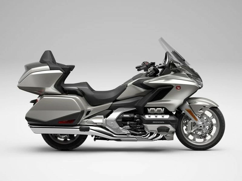 Cận cảnh Honda Gold Wing 2024 vừa ra mắt tại Việt Nam, giá 1,231 tỷ đồng