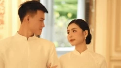 Bộ ảnh cưới lung linh sắc trắng của tiền đạo Thanh Nhàn và bạn gái xinh đẹp