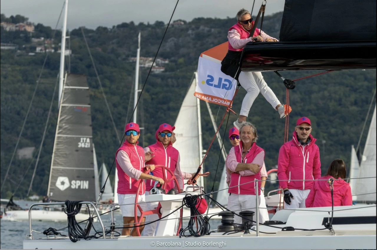 Italy: Mãn nhãn với giải đua thuyền buồm lớn nhất thế giới Barcolana Regatta