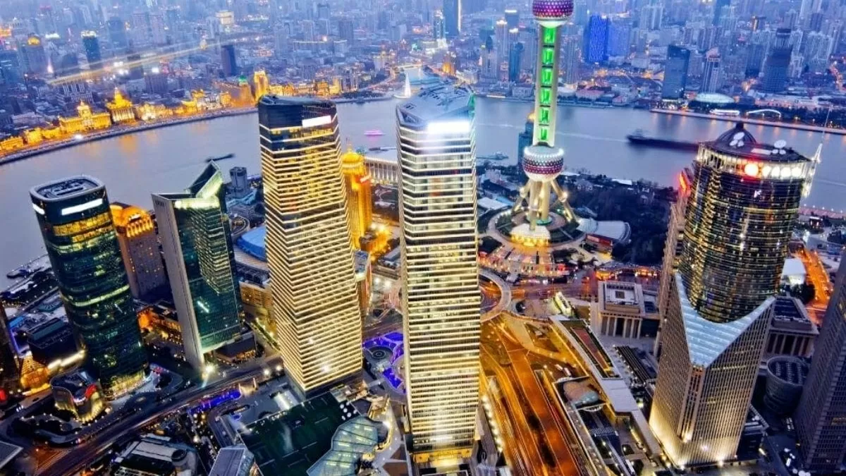 Điểm tin thế giới sáng 24/3: UAE hứa đầu tư 1.400 tỷ USD vào Mỹ, 'tấm vé EU' của Ukraine gặp khó, Bộ trưởng Nội vụ Peru mất ghế