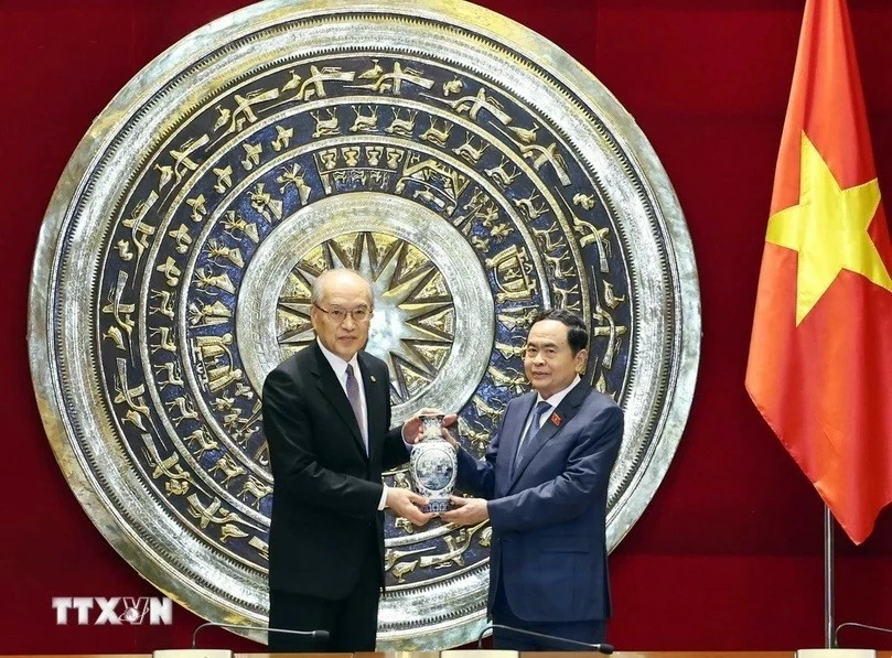 NA Chairman Tran Thanh Man hosts Chinese Chief Justice of Supreme People's Court