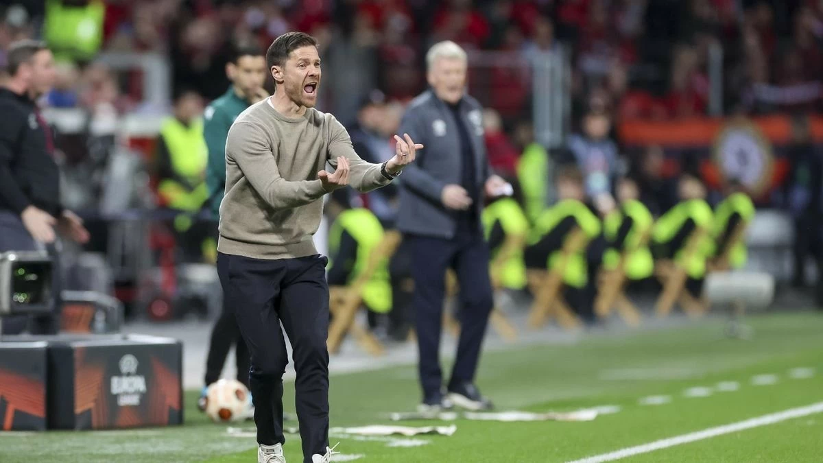 Tìm huấn luyện viên mới, Leverkusen chấp nhận mất HLV Xabi Alonso