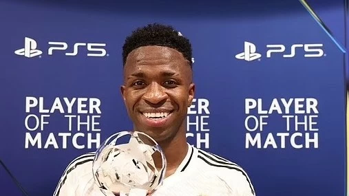 Lập hat-trick, Vinicius được tôn vinh, chờ ngày nhận giải Quả bóng vàng