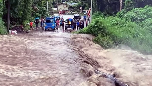 Bão Trami tiến nhanh, Philippines dừng nhiều hoạt động