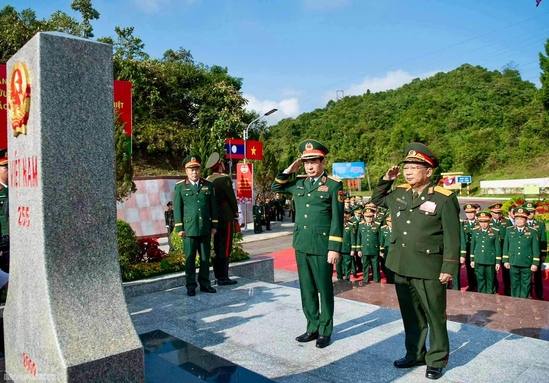 Chương trình Giao lưu quốc phòng biên giới Việt Nam thành công tốt đẹp Bộ Quốc phòng Việt Nam hỗ trợ Lào xây dựng xây dựng doanh trại quân đội