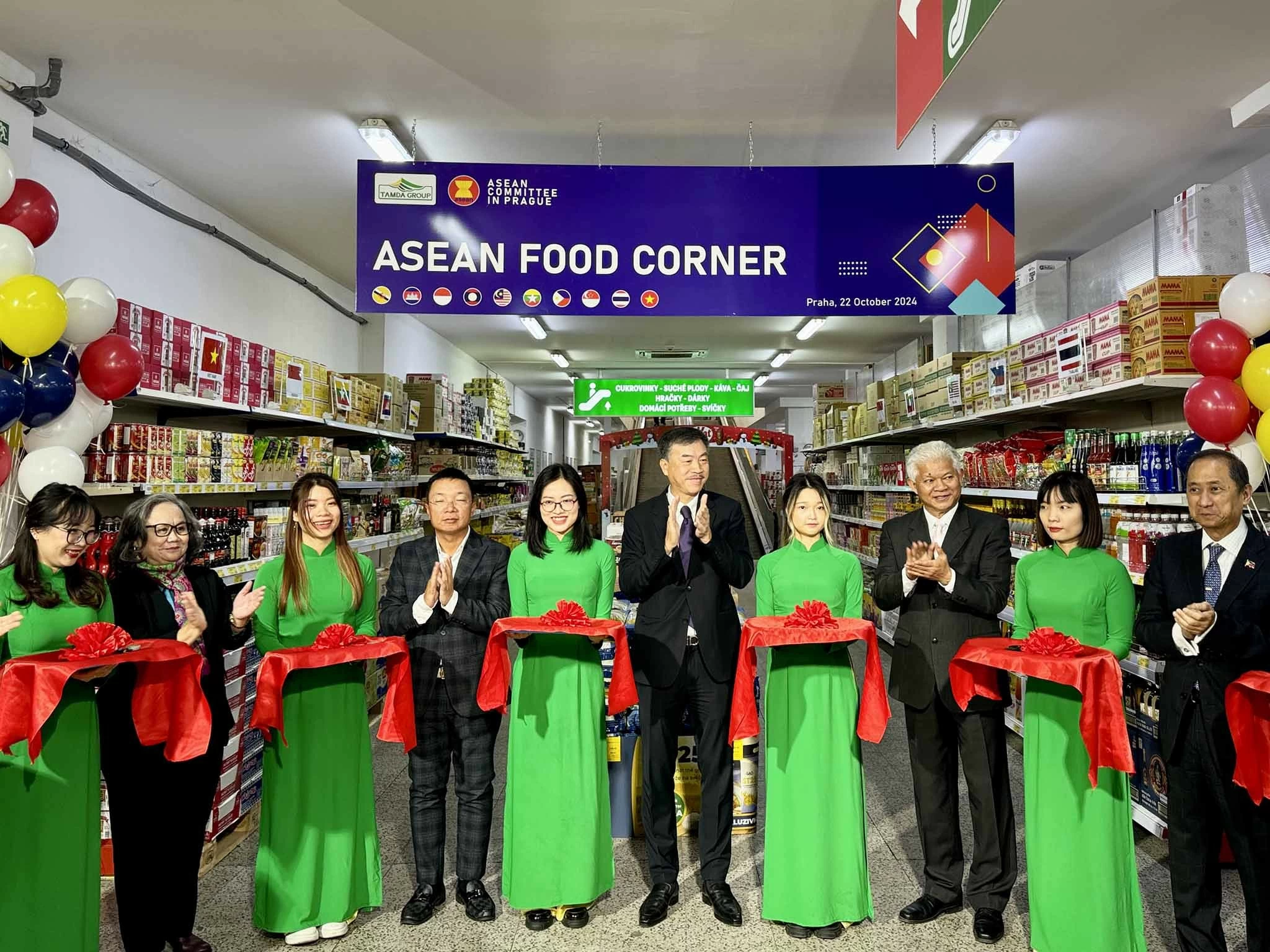 ASEAN Food Corner 2024 - Đưa hàng hóa ASEAN đến gần hơn với người tiêu dùng tại Cộng hòa Czech và châu Âu