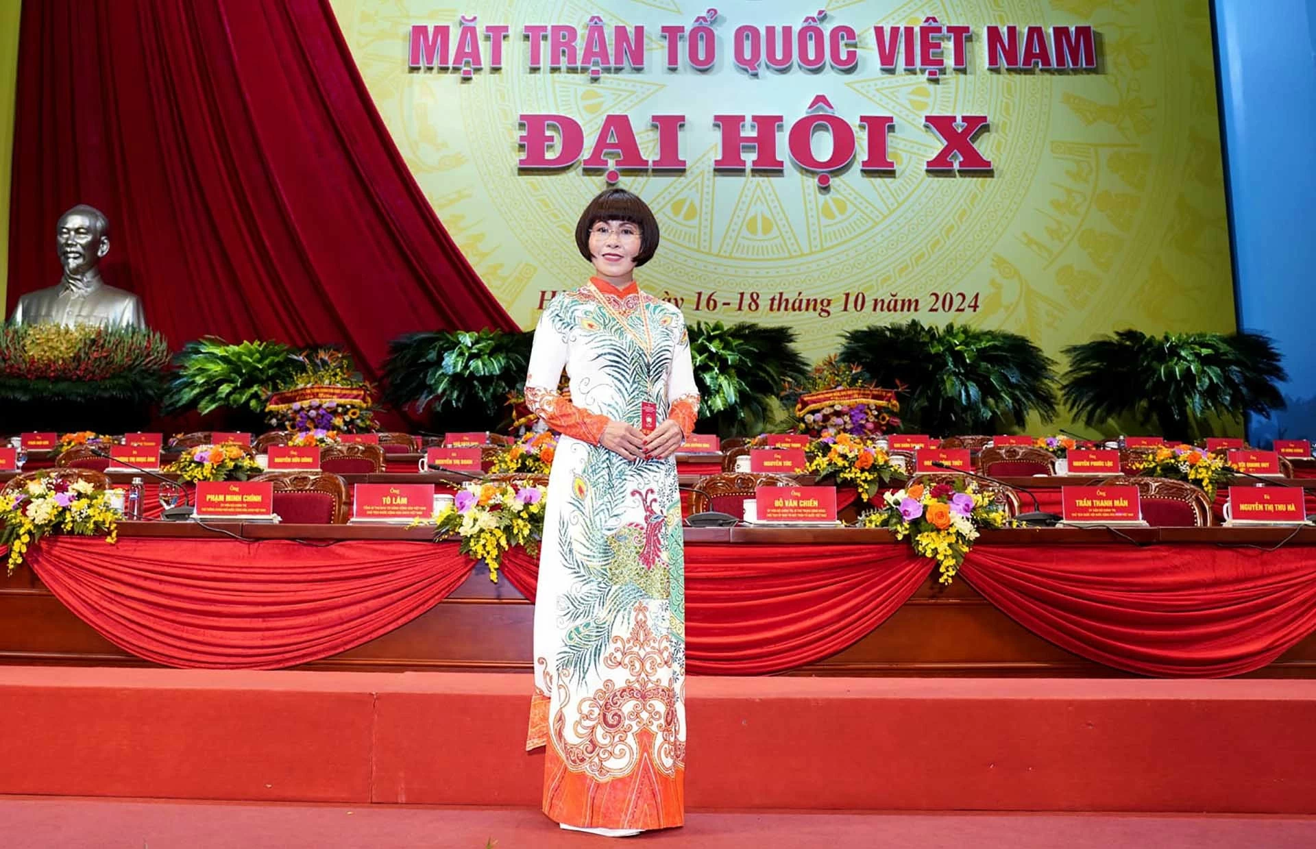 42.7 (OK). Doanh nhân kiều bào cùng nhịp đập với Tổ quốc