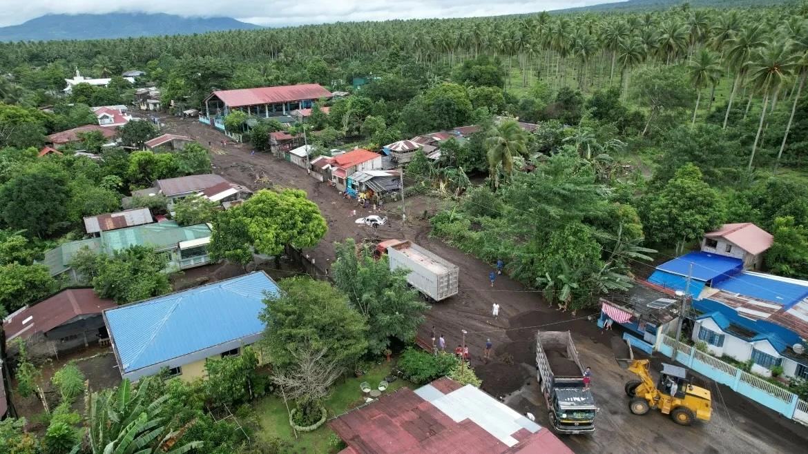 Philippines vật lộn sau bão Trà Mi