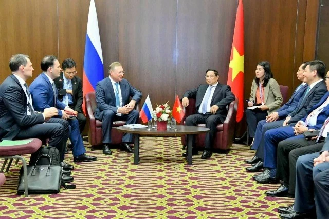 PM Pham Minh Chinh receives General Director of Russian oil and gas company Zarubezhneft