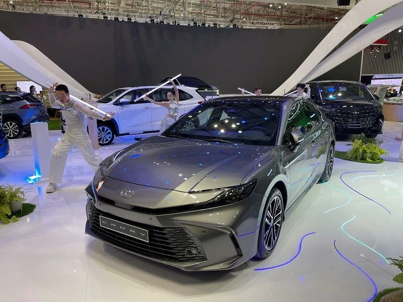 Toyota Camry 2025 trình làng tại VMS 2024