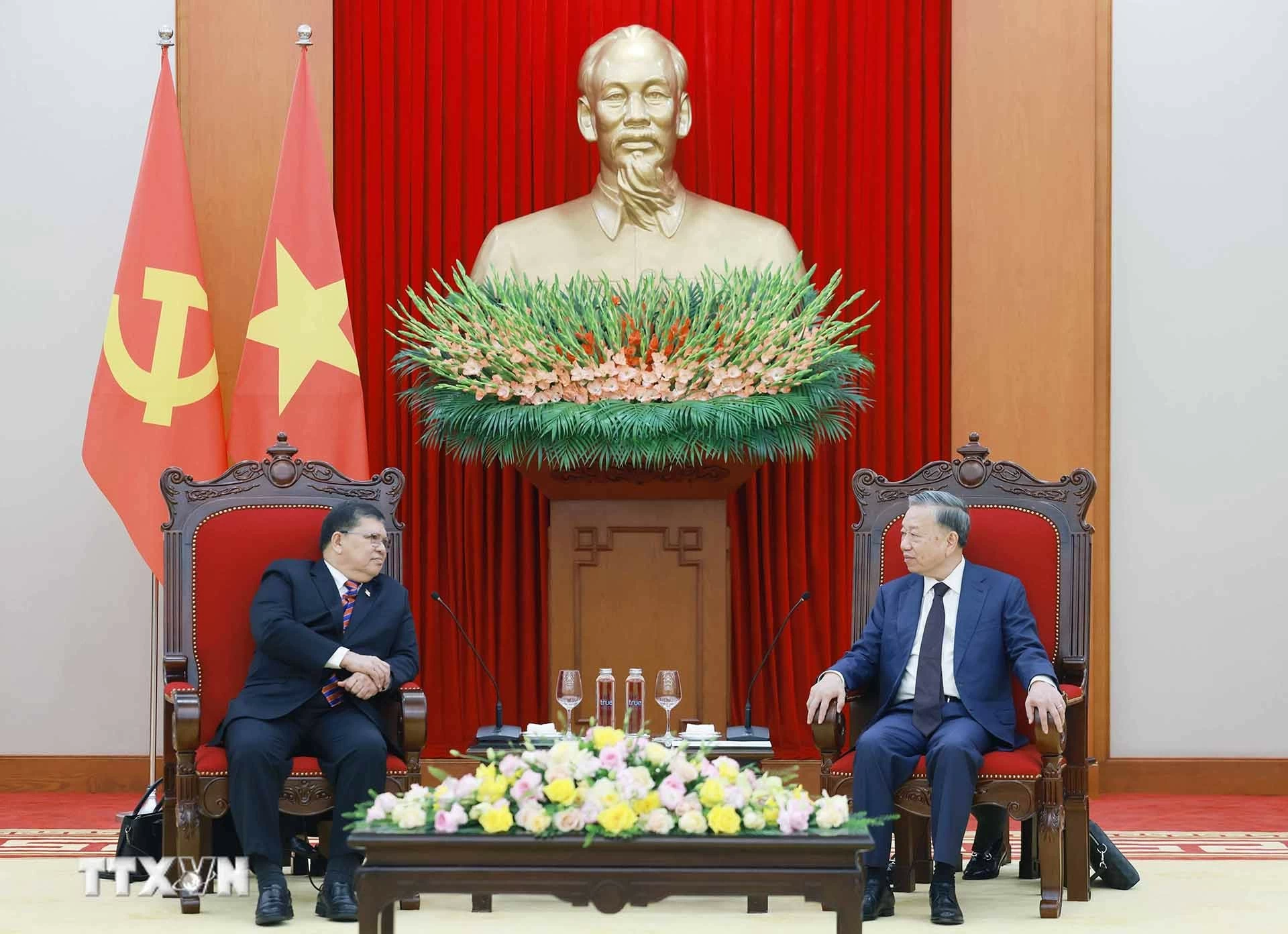 Việt Nam-Malaysia: Thúc đẩy hơn nữa quan hệ hợp tác nhiều mặt giữa hai nước Việt Nam-Malaysia: Thúc đẩy hơn nữa quan hệ hợp tác nhiều mặt giữa hai nước