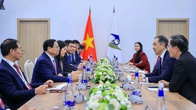 PM Pham Minh Chinh receives leader of Eurasian Economic Commission Council