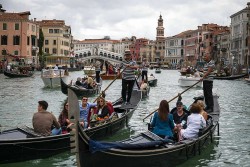 Du lịch Italy: Thành phố Venice tiếp tục thu phí khách tham quan trong năm 2025