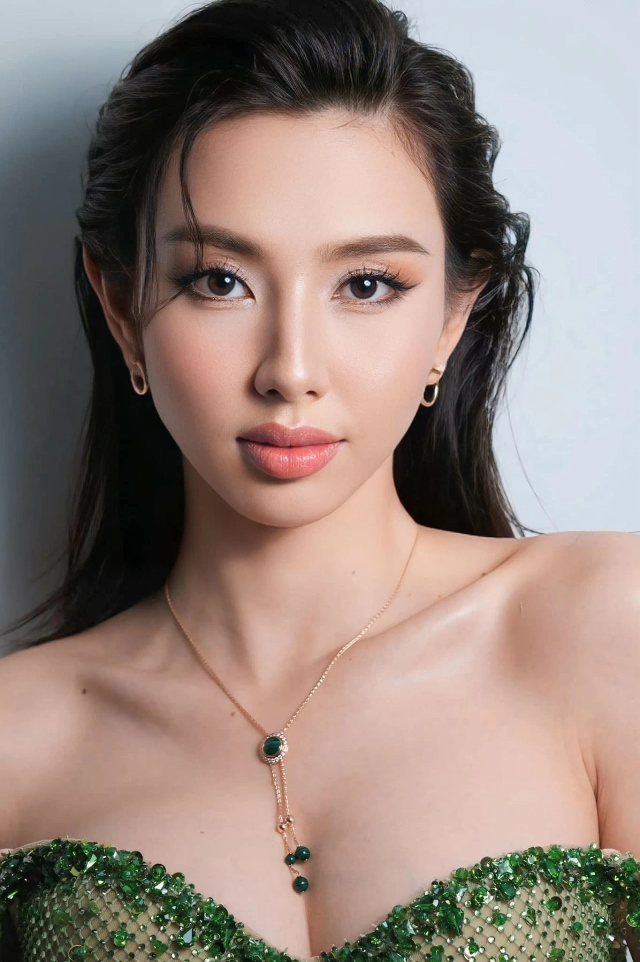 Hoa hậu Nguyễn Thúc Thùy Tiên Hoa hậu Nguyễn Thúc Thùy Tiên