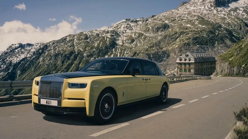 Cận cảnh Rolls-Royce Phantom VIII ‘Goldfinger’ bản độc nhất vô nhị vừa ra mắt