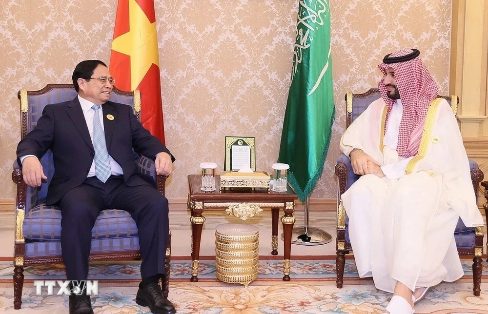 Sáng 20/10/2023, tại thành phố Riyadh, Saudi Arabia, Thủ tướng Phạm Minh Chính gặp Thủ tướng, Thái tử Saudi Arabia Mohammad bin Salman. (Ảnh: Dương Giang/TTXVN)