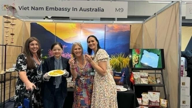 Vietnam introduces high-quality products at int'l food fair in Australia