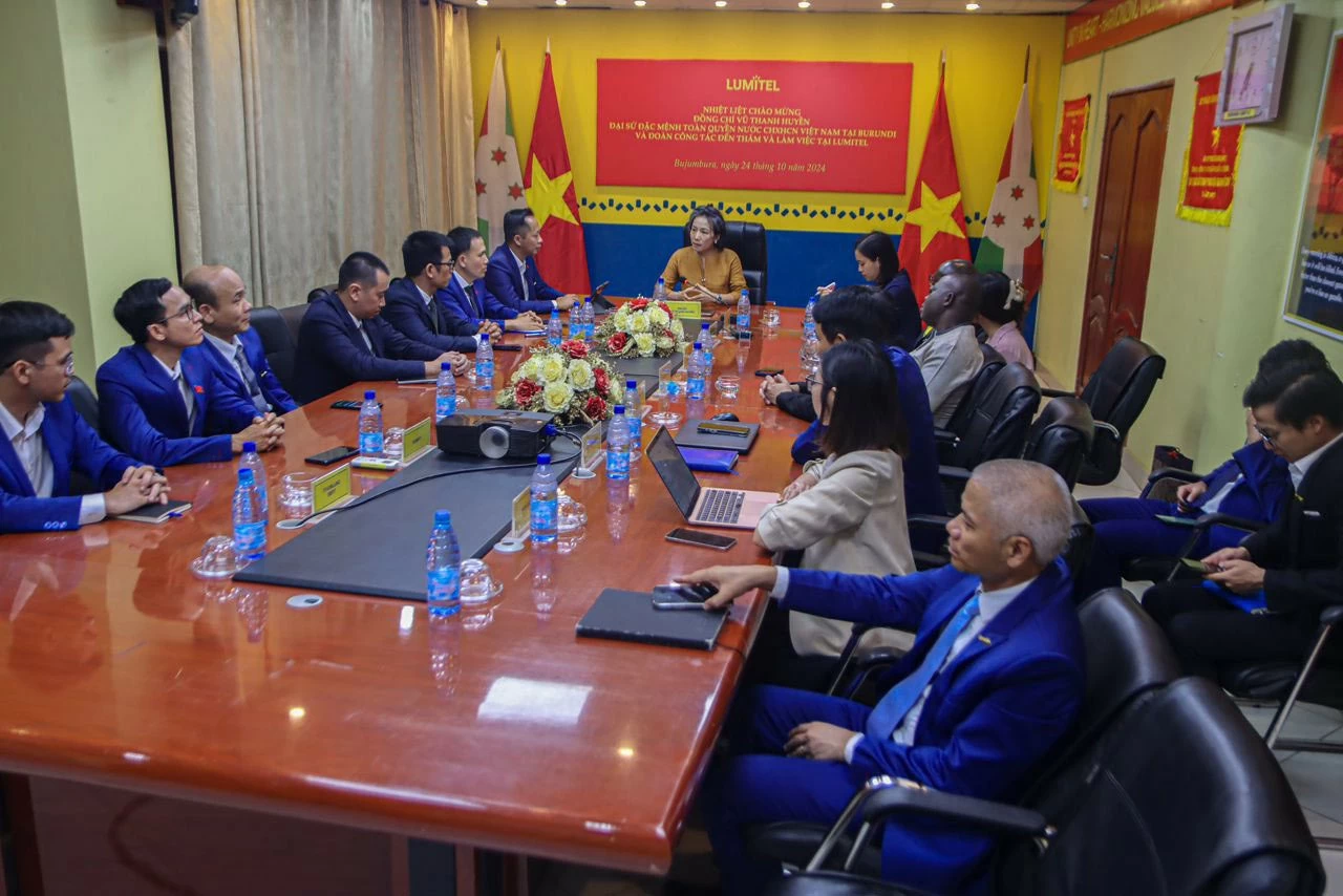 làm việc với Tập đoàn Viettel Burundi (Lumitel) làm việc với Tập đoàn Viettel Burundi (Lumitel)