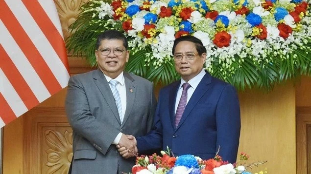 PM Pham Minh Chinh meets with Speaker of Malaysian House of Representatives