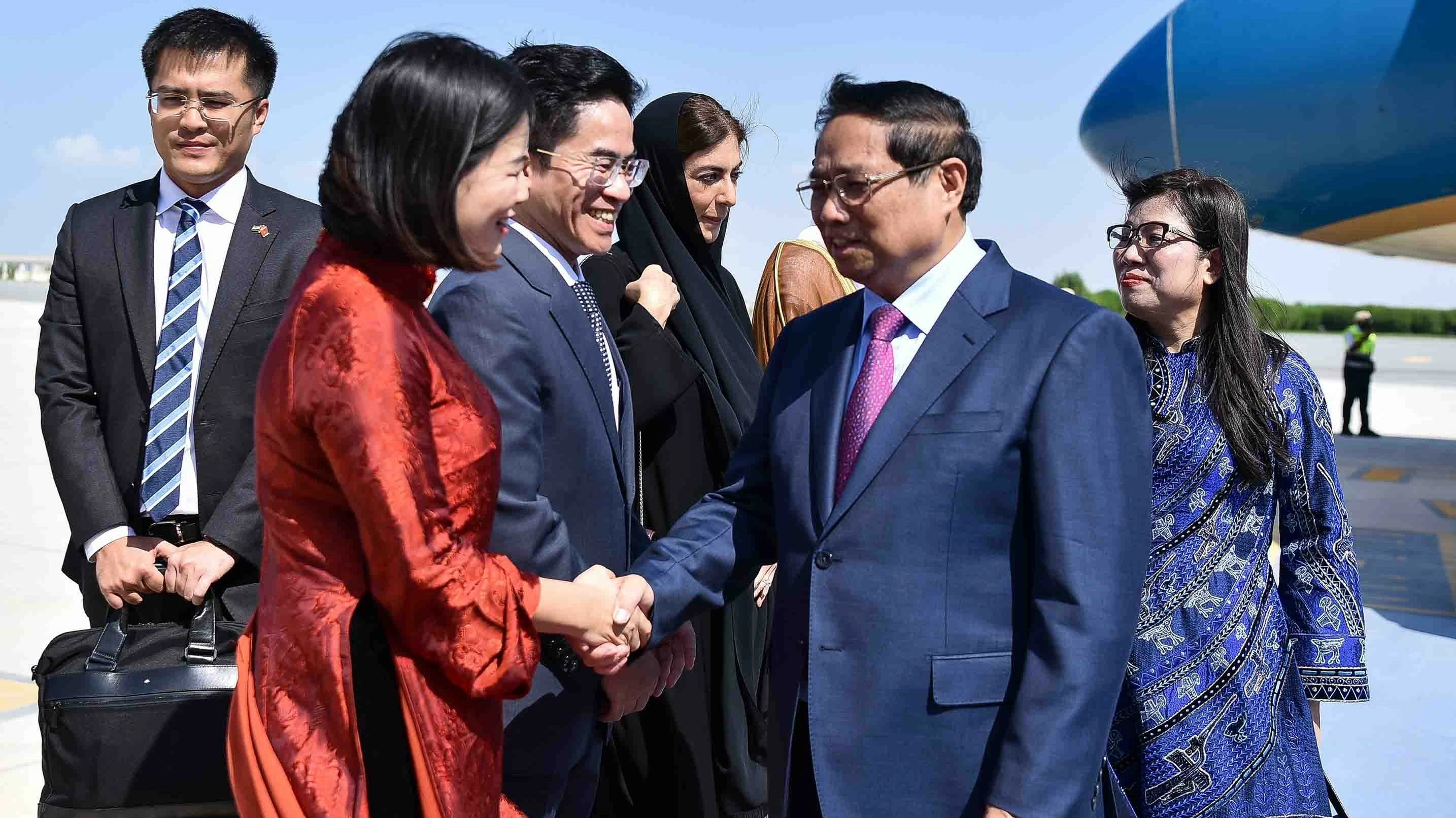 Prime Minister Pham Minh Chinh arrives in Abu Dhabi, beginning official visit to UAE