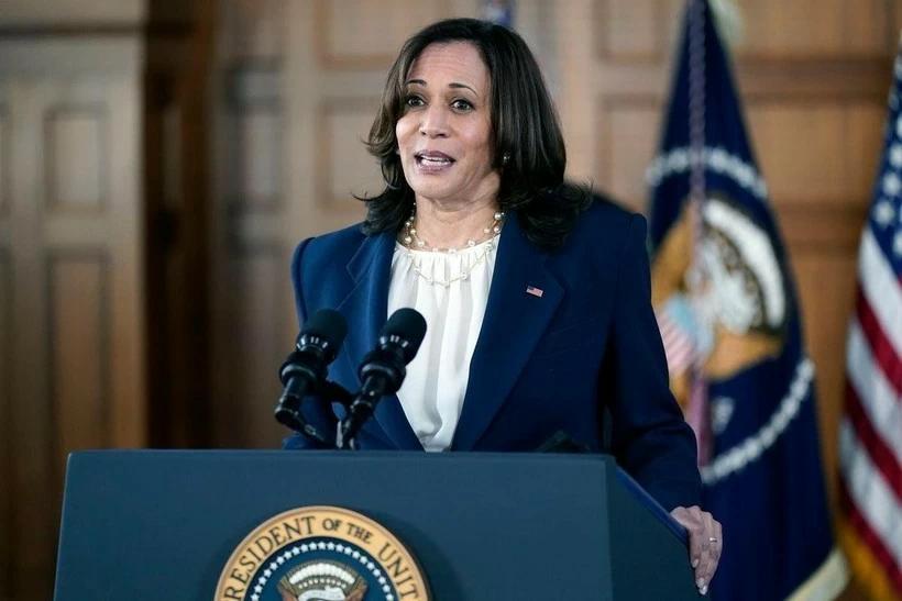 Phong cách đầy quyền lực của bà Kamala Harris