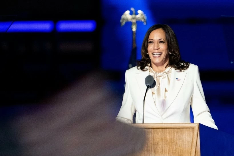 Phong cách đầy quyền lực của bà Kamala Harris