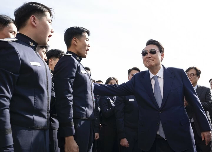Tin thế giới 28/10: Ba Lan ra 'tối hậu thư' cho Nga, ông Trump tự 'lấy đá đập chân mình'? Hàn Quốc có loạt động thái đáng chú ý Tin thế giới 28/10: Ba Lan ra 'tối hậu thư' cho Nga, ông Trump tự 'lấy đá đập chân mình'? Hàn Quốc có loạt động thái đáng chú ý