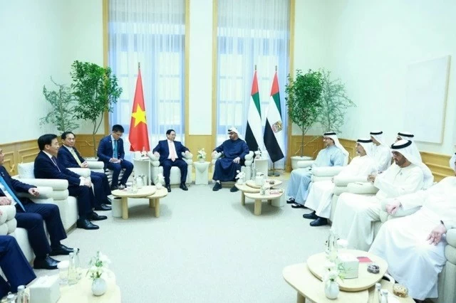 Vietnam, UAE leaders hold talks, elevating relations to comprehensive partnership