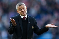 Hết tiền, MU tính nối lại với HLV Ole Gunnar Solskjaer