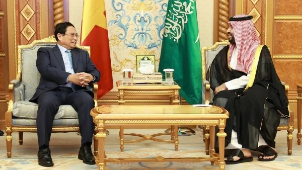 Thủ tướng Phạm Minh Chính hội đàm với Hoàng Thái tử, Thủ tướng Saudi Arabia