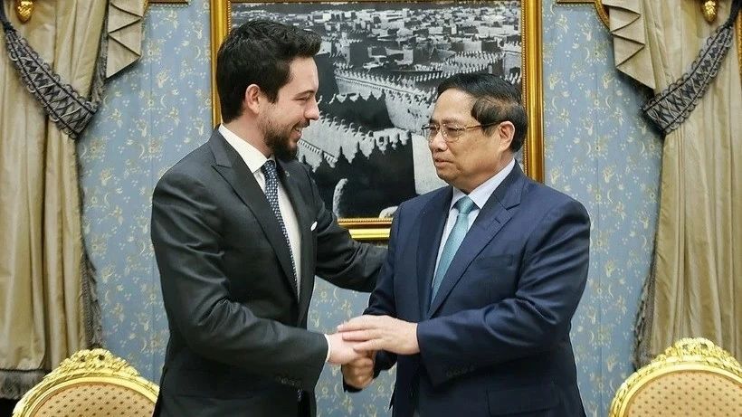 PM Pham Minh Chinh meets Jordan's Crown Prince in Riyadh