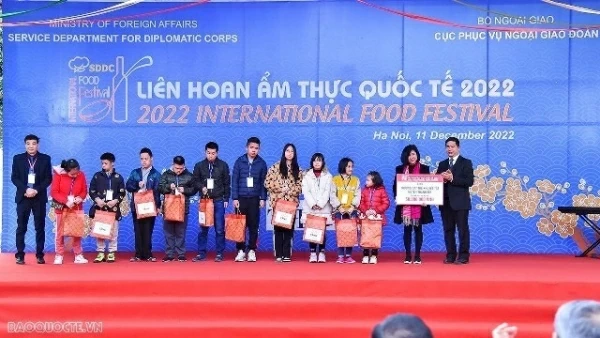 International Food Festival joints efforts to support people effected by Typhoon Yagi