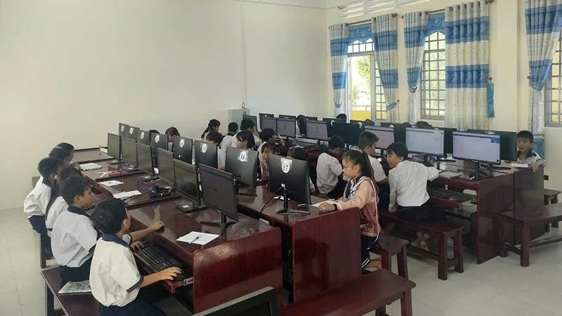 Kien Giang: To transform education digitally through KAV Open School in the era of advancement