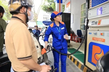 Petrol prices down, oil prices up in latest adjustment