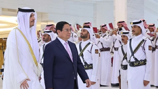 Welcome ceremony held for Prime Minister Pham Minh Chinh in Doha