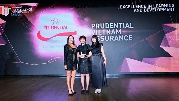 Prudential Việt Nam được vinh danh tại Giải thưởng HR Excellence Award 2024 tại Singapore