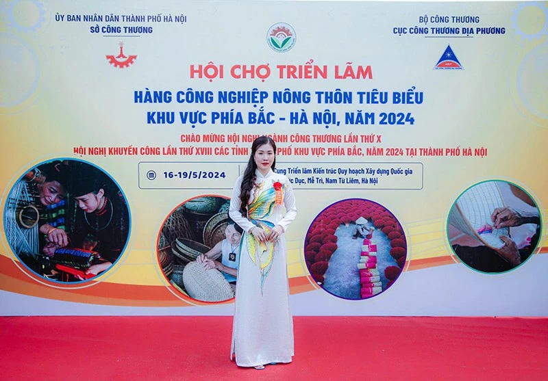 Doanh nhân Mai Phương tham gia Hội chợ triển lãm Hàng công nghiệp nông thôn tiêu biểu khu vực phía Bắc – Hà Nội 2024