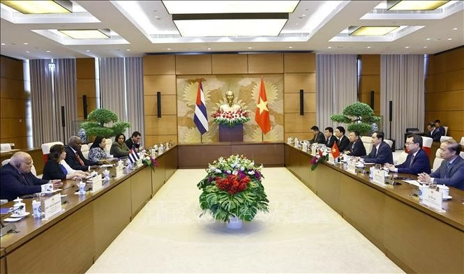 Việt Nam-Cuba: Làm sâu sắc quan hệ thông qua kênh hợp tác nghị viện Việt Nam-Cuba: Làm sâu sắc quan hệ thông qua kênh hợp tác nghị viện
