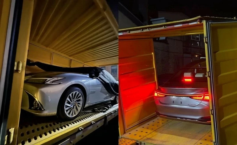 Xe Lexus ES 2025 bị bắt gặp thuộc phiên bản hybrid 300h Xe Lexus ES 2025 bị bắt gặp thuộc phiên bản hybrid 300h